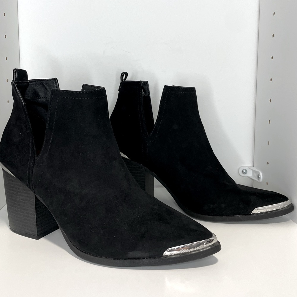 Black Mossimo Booties • Size 10 • USED • Chrome Detailing • Block Heel
